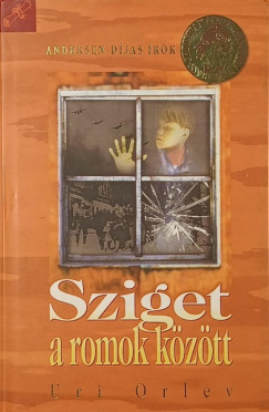 Sziget a romok k�z�tt