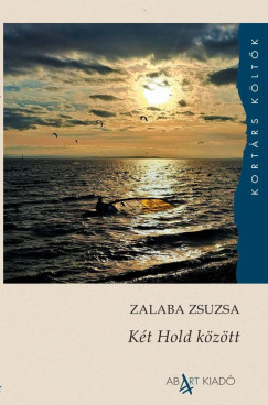 K�t Hold k�z�tt