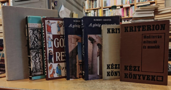 Szabó György, Vojtech Zamarovsky, Robert Graves, Trencsényi-Waldapfel Imre George Cox - 7 db Mítosz: Mediterrán mítoszok és mondák; Európai mítoszok és mondák; A görög mítoszok 1-2. (I-II.); Istenek és hősök a görög-római mondavilágban; Mitológia; Görög regék