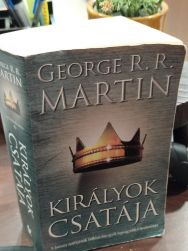 George R. R. Martin - Kir�lyok csat�ja