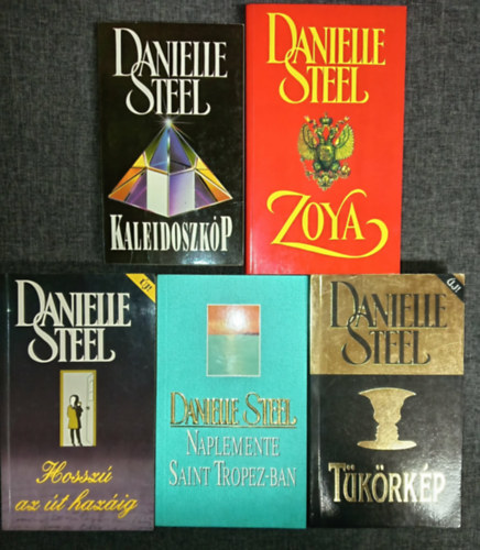 Danielle Steel - (5db) Danielle Steel romantikus könyvcsomag: Kaleidoszkóp / Zoya / Hosszú az út hazáig / Naplemente Saint Tropez-ban / Tükörkép