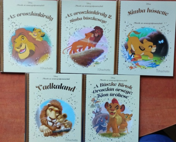 Walt Disney - 5db Disney: Mes�k az aranygy�jtem�nyb�l: Az oroszl�nkir�ly,Simba b�szkes�ge,Simba h�stette,Vadkaland,