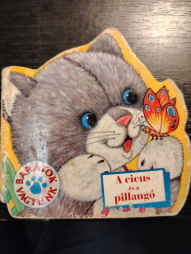 A cicus �s a pillang�