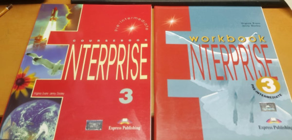 Virginia Evans - Jenny Dooley - Enterprise 3 Pre-intermediate: Coursebook + Workbook (2 fzet)