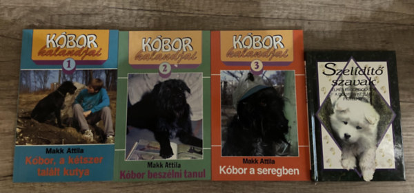 Makk Attila - 3 db könyv a Kóbor Kalandjai sorozatból +1 db ajándék könyv - 1. Kóbor, a kétszer talált kutya, 2. Kóbor beszélni tanul, 3. Kóbor a seregben, Szelidítő szavak - elmés ebgondolatok