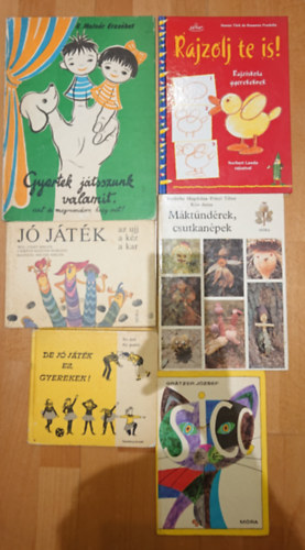 Kis Jen�-Kis Jen�n�, Gr�tzer J�zsef, Berhidai Magdolna, F�nyi Tibor, Kiss Anna Cseke Mikl�s - 6 k�nyv gyerekeknek, hogy az es�s napok j�l teljenek: De j� j�t�k ez, gyerekek! / J� j�t�k az ujj, a k�z, a kar / Sicc! / M�kt�nd�rek, csutkan�pek / Rajzolj te is! / Gyertek j�tsszunk valamit, azt is megmondom, hogy mit!