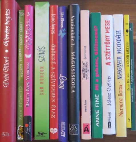 Kate DiCamillo, Elena Peduzzi, Sam Munson, Jane Ayres, Liz Elwes, Debra Doyle, James MacDonald, Dvid dm, Anne Fine, Jlesz Gyrgy, Nemere Ilona, Beate Dlling Barbara Robinson - 13 db ifjsgi regny: Varzs bagzs; Tigris, tigris, srga lng; Balett New Yorkban; Szvs; rkk a szvemben lsz; Lucy; Mgusiskola; A potyautas; Mi a gubanc, glszem; A szttrt mese; Magyar mondk; A gdr mlyn; A le