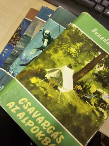 Hans Hass, Alain Bombard, Georges Blond Benedek Istv�n - Csavarg�sok az Alpokban+ Vad�szok a tenger m�ly�n+ �nk�ntes haj�t�r�tt+ Egy francia h�zasp�r Amerik�ban (4 k�tet egy�tt)