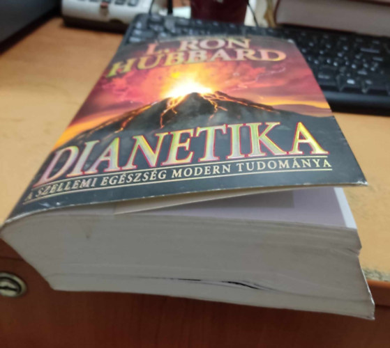 L. Ron Hubbard - Dianetika: A szellemi eg�szs�g modern tudom�nya