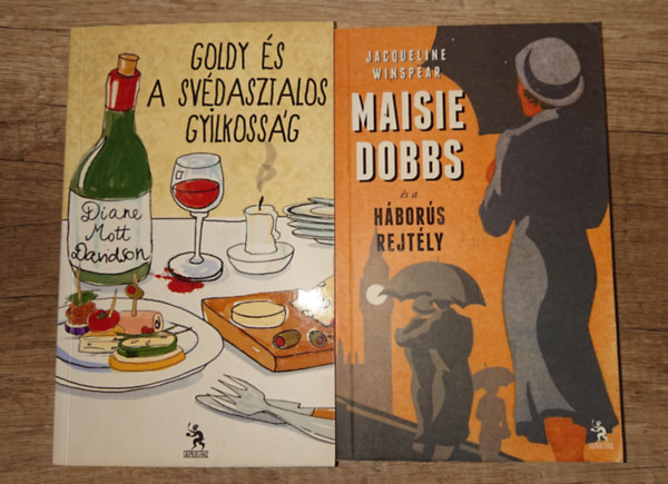 Jacqueline Winspear Diane Mott Davidson - 2 kiv�l� krimi: Masie Dobbs �s a h�bor�s rejt�ly, Goldy �s a sv�dasztalos gyilkoss�g