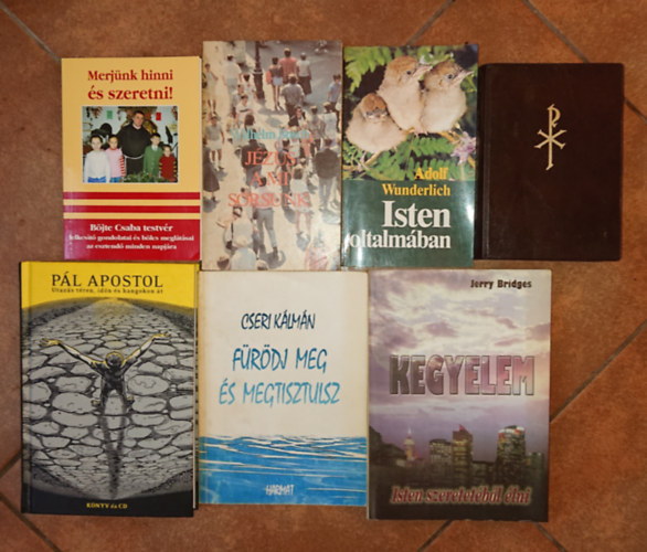 Wilhelm Busch, Adolf Wunderlich, Jerry Bridges, Cseri K�lm�n B�jte Csaba - 6 db a kereszt�ny vall�ssal �sszef�gg� k�nyv + aj�nd�k �jsz�vets�g: Merj�nk hinni �s szeretni!, J�zus a mi sorsunk, Isten oltalm�ban, Kegyelem - Isten szeretet�b�l �lni, F�r�dj meg �s megtiisztulsz, P�l apostol (k�nyv + CD)+ �