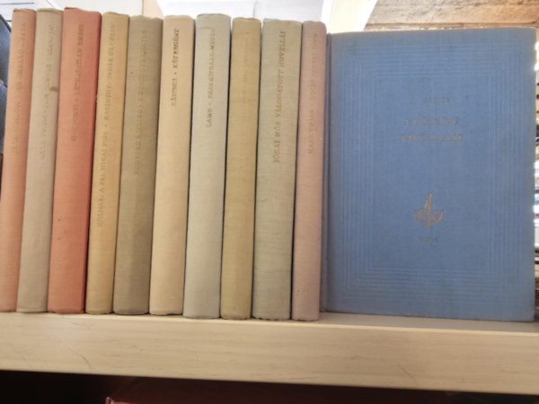 Mark Twain, G�rdonyi G�za, Moln�r Ferenc, Karinthy Frigyes, Rudyard Kypling, Erich K�stner, Charles �s Mary Lamb, Miguel de Cervantes, Swift Jonathan, G. A. B�rger, J�kai M�r Jack London - 11db Az �n k�nyvt�ram sorozatb�l, K�NYVMENT� AJ�NLAT: Az �nekl� kutya+ Tom Sawyer kalandjai+ L�thatatlan ember+ A p�l utcai fi�k - Tan�r �r k�rem+ A dzsungel k�nyve+ Emil �s a detekt�vek - A k�t Lotti+ Shakespeare mes�k+ Don Quijo