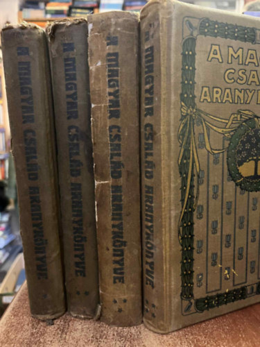 G�mb�sn� Galamb Margit - A Magyar Csal�d Aranyk�nyve I-IV.