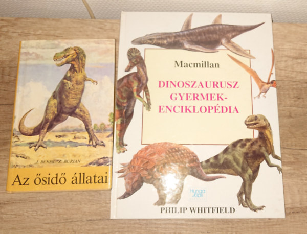 J.-Burian, Z., Philip Whitfield Benes - 2 gyerekkönyv a dinoszaurokról: Az ősidő állatai, Dinoszaurusz gyermekenciklopédia