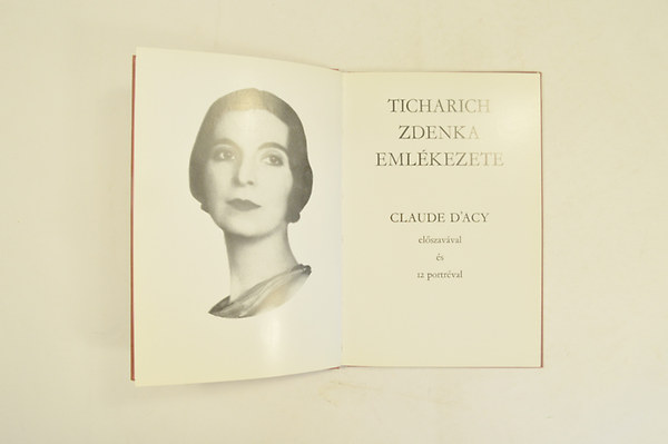 Claude D'Acy - Ticharich Zdenka Emlékezete