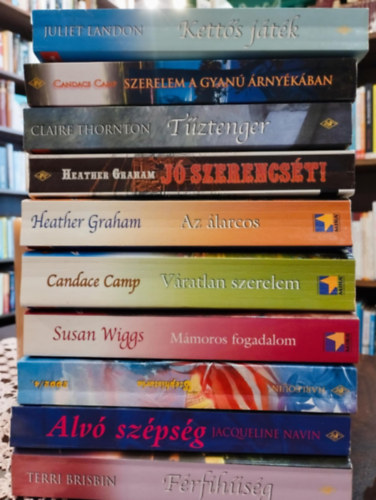 Jacqueline Navin, Patricia Potter, Susan Wiggs, Candace Camp, Heather Graham, Heater Graham, Claire Thornton, Juliet London Terri Brisbin - Romantikus k�nyvcsomag 10 darabos K�NYVMENT� AJ�NLAT: F�rfih�s�g, Alv� sz�ps�g, Hull�mok h�t�n, M�moros fogadalom, V�ratlan szerelem, Az �larcos, J� szerencs�t!,T�ztenger, Szerelem a gyan� �rny�k�ban, Kett�s j�t�k
