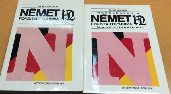 Dr. Judit Moln�r - N�met ford�t�stechnika + Megold�sok a n�met ford�t�stechnika �n�ll� feladataihoz (2 k�tet)