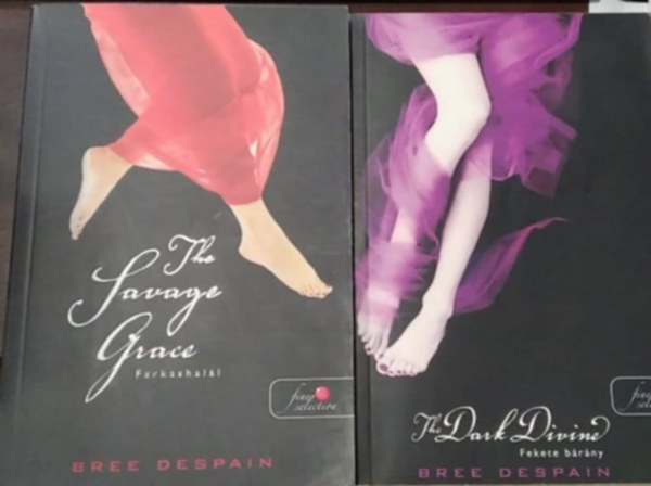 Bree DeSpain - 2 db könyv: Farkashalál-The Savage Grace+Fekete bárány-The Dark Divine