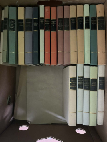 21 db. k�tet a Vil�girodalom remekei sorozatb�l