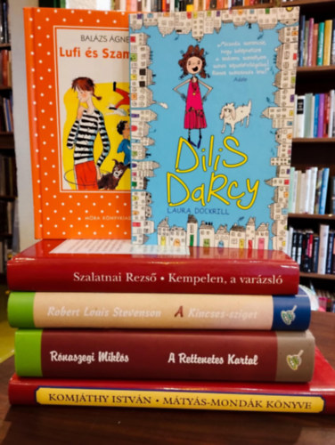 Bal�zs �gnes, Szalatnai Rezs�, Robet Louis Stevenson, R�naszegi Mikl�s, Komj�thy Istv�n Laura Dockrill - fj�s�gi irodalom 6 darabos K�NYVMENT� AJ�NLAT: Dilis Darcy, Lufi �s Szam�ca, Kempelen, a var�zsl�, A kincses-sziget, A rettenetes Kartal, M�ty�s-mond�k k�nyve