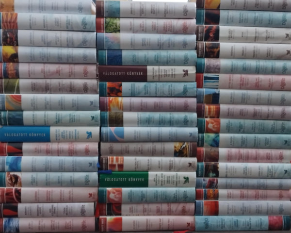 ...s mg sokan msok Nicholas Sparks Jack Higgins Clive Cussler John Grisham Robin Cook Tess Gerritsen Robert Ludlum Mark Haddon David Baldacci Nicholas Evans s mg sokan msok - 46 db Readers Digest Vlogatott knyvek sorozatbl
