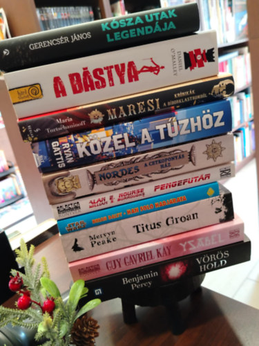 Daniel O'Malley, Maria Turtschaninoff, Ryan Gattis, Nemes István, Borroughs, Williams., Brian Daley, Peake Mervyn, Kay, Guygavriel, Benjamin Percy Gerencsér János - KÖNYVMENTŐ AJÁNLAT, 10 DB. Fantasy, Sci-fi. Kósza utak legendája, A bástya, Maresi, Közel a tűzhöz, Nordes - A cetkoponyás ház, Pengefutár - Az igazi Blade Runner, Star Wars: Han Solo hadjárata, Titus Groan, Ysabel - Provence varázslato