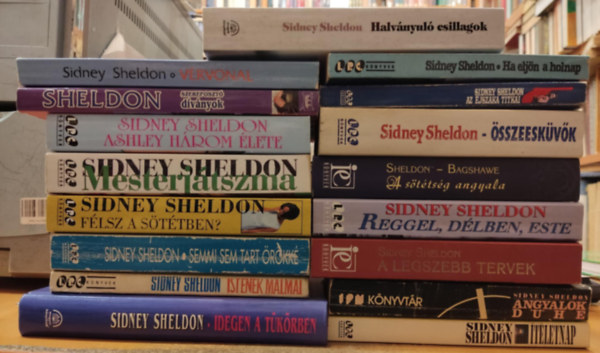 Sidney Sheldon - 17 db Sidney Sheldon: Szereposzt dvnyok; Vrvonal; Halvnyul csillagok; Idegen a tkrben; Ashley hrom lete; Semmi sem tart rkk; Flsz a sttben?; Mesterjtszma; Az jszaka titkai; Ha eljn a holnap; Istenek malmai