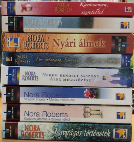 Nora Roberts - 8 db Nora Roberts ktet (cmek a termklersban, sajt fot)