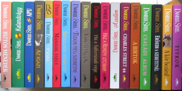 Danielle Steel - 18 ktetes Danielle Steel gyjtemny (A Szellem, Hz a remny utcban, Ha a hbornak vge, Csaldi album, A birtok, Charles Street 44, Titkok, A kr bezrul, Ersebb a szeretetnl)
