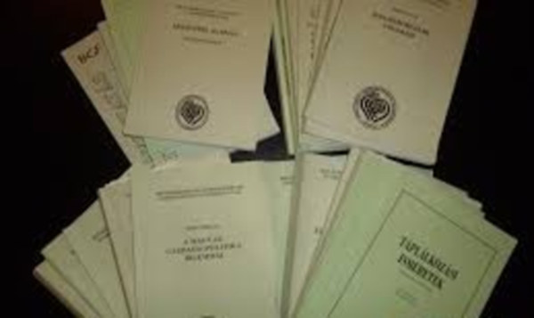 Statisztika I-II. Munkavez�rl� - Oktat�si seg�danyag