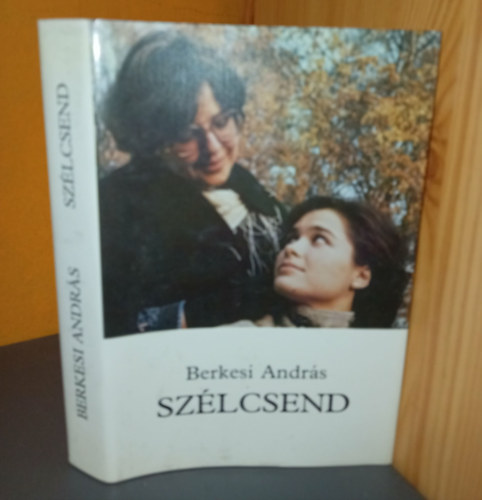 Berkesi András - 5 db Berkesi András könyv: Szélcsend + Küszöbök + Akik nyáron is fáznak + Sellő a pecsétgyűrűn + Magány