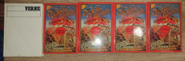 Jules Verne - 5 k�nyv / 6 reg�ny Jules Verne-t�l: A k�t Kip testv�r, V�res dr�ma Liv�ni�ban, Az arany meteor, Vil�g�t�torony a vil�g v�g�n, Utaz�s a Holdba/Utaz�s a Hold k�r�l