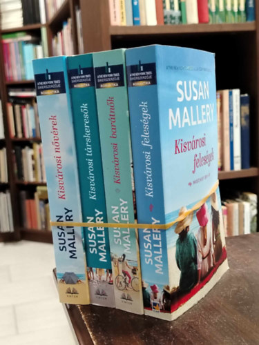 Susan Mallery - Mischief Bay sorozat 1-4. Kisvárosi feleségek+Kisvárosi barátnők +Kisvárosi társkeresők +Kisvárosi nővérek