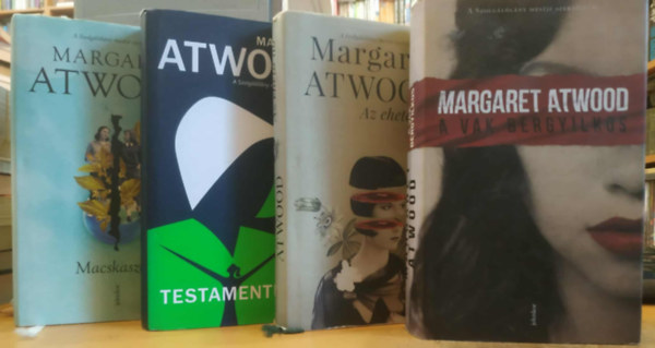 Margaret Atwood - 4 db Margaret Atwood: A vak b�rgyilkos + Az ehet� n� + Macskaszem + Testamentumok