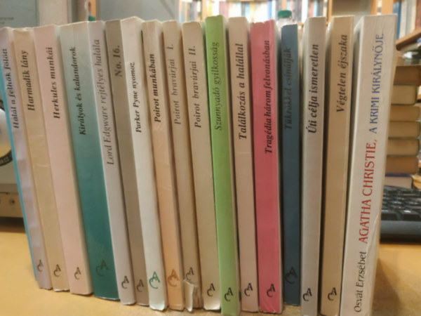 Osv�t Erzs�bet Agatha Christie - 34 db Agatha Christie krimi (Hunga sorozat): A barna ruh�s f�rfi; A fogorvos sz�ke, A frankfurti utas; A gy�l�let �r�ltje; A l�thatatlan k�z; A Listerdale-rejt�ly; A Sittaford-rejt�ly; A sors kapuja; A titkos ellenf�l; A titokzatos Mr. Qu