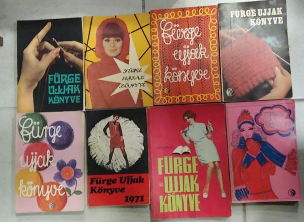 8 db Fürge Ujjak Könyve - 1967, 1968, 1969, 1971, 1972, 1973, 1974, 1975 évszámok