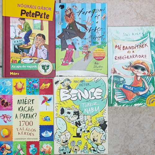 Andy Stanton, Magyari Péter, Nógrádi Gábor Siri Kolu - 5db mesekönyv - Siri Kolu-Mi, Banditáék és a Rablókaraoke; Andy Stanton-Haragumi és a kekszmilliárdos; Magyari Péter-Bence és a Türkiz Nabu; Miért kacag a patak?; Nógrádi Gábor-PetePite-Az apu én vagyok