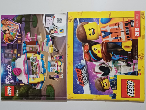 Ismeretlen Szerz - 2 LEGO sszeszerelsi tmutat + 2 LEGO prospektus