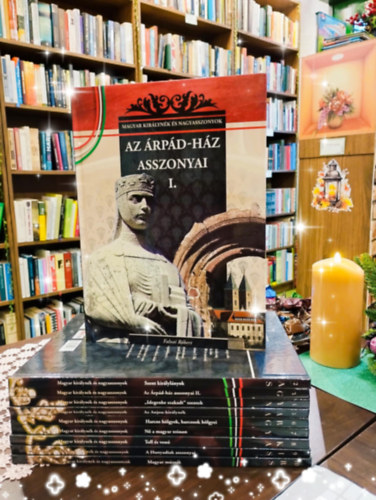 Szilágyi Rita Falvai Róbert - A Magyar királynék és nagyasszonyok 1- 10. : Az Árpád-ház asszonyai I, Szent királylányok - Árpád-házi Szent Margit és Szent Erzsébet, Az Árpád-ház asszonyai II., "Idegenbe szakadt" szentek, Az Anjou - királynék, Harcos hölgyek, ha