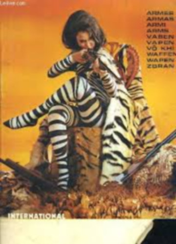 INTERNATIONAL PANORAMA D'ARMES 73-74 COULEURS