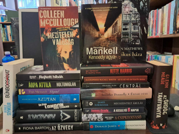 Kitty Harris, James Forrester, James Grady, Henning Mankell, Fern Michaels, Gerald Seymour Glenn Meade - 20 db-os KNYVMENT AJNLAT, krimi: Az rdg tantvnya+A km, akinek tizenht neve volt+Az els ni detektv iroda+Centrl+szaki fny+Megszentelt ruls+A kesely 6 napja+