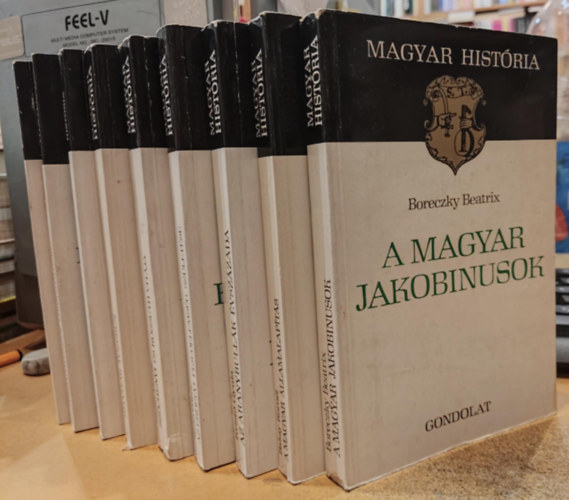Bakay Kornl, Krist Gyula, Barta Gbor, Lack Mihly, Bitskey Istvn, Kisfaludy Katalin, Kende Jnos, Tth Istvn Boreczky Beatrix - 9 db Magyar Histria: A magyar Jakobinusok; A magyar llamalapts; Az Aranybullk vszzada; Az Erdlyi fejedelemsg szletse; Szchenyi s Kossuth vitja; Hitvitk tzben; Matthias Rex; Forradalomrl forradalomra; A rmaiak Mag