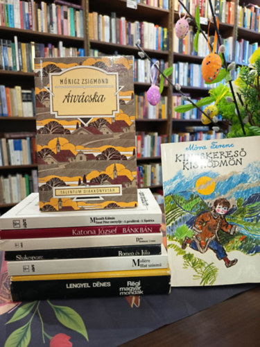 Moliere, M�ra Ferenc, Williem Shakespeare, Daniel Defoe, Katona J�zsef, Miksz�th K�lm�n, M�ricz Zsigmond Lengyel D�nes - K�telez� olvasm�nyok k�nyvcsomag 8 darabos K�NYVMENT� AJ�NLAT: R�gi magyar mond�k, Hat sz�nm�, Kincskeres� kisk�dm�n, Romeo �s J�lia, Robinson Crusoe, B�nk b�n, Szent P�ter eserny�je-A gavall�rok-A Sipsirica, �rv�cska