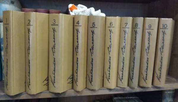 Konsztantyin Szimonov - Konsztantyin Szimonov �sszes m�ve 1-10. (orosz nelven: versek, Nappalok �s �jszak�k, Fegyvert�rsak, Polinyin ezredes szerelme, �l�k �s holtak, Nem sz�lett�nk katon�nak, Mag�n�let-tril�gia, haditud�s�t�sok