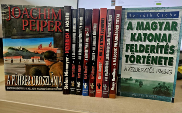Kurt Rieder, Stefan Niemayer, Vécsey Aurél, Henry Hamilton, Horváth Csaba Joachim Peiper - 10db II. világháborús kötet, KÖNYVMENTŐ AJÁNLAT: A Führer oroszlánja+ Heydrich a hóhér+ A II. világháború legnagyobb katonai sikerei+ A II. vh. legyőzhetetlen katonái+ A könyörtelen Waffen-SS+ Zyclon B+ Hitler titkos fegyverei+