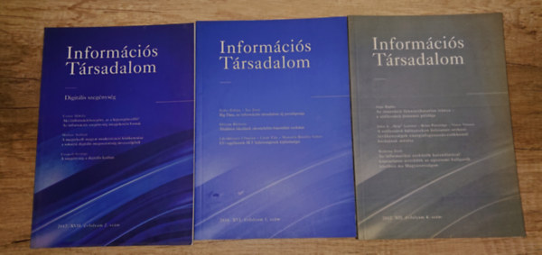 3 sz�m az Inform�ci�s T�rsadalom c�m� periodik�b�l: 2012/4. sz�m, 2016/1. sz�m, 2017/ 2 sz�m