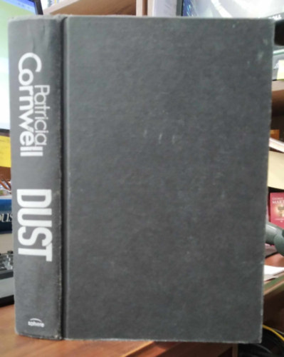 Patricia Cornwell - Dust