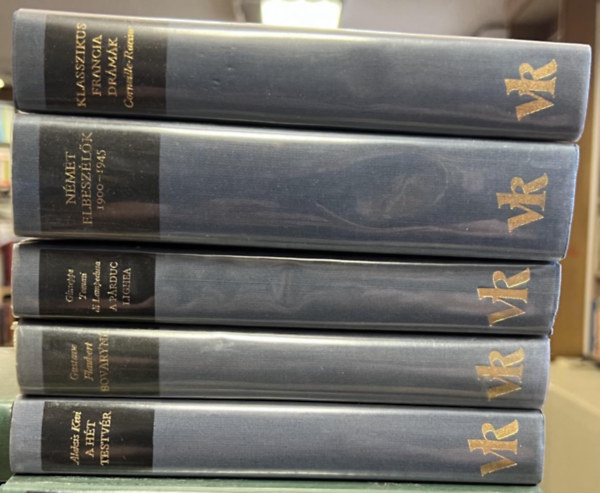 Gustave Flaubert, Giuseppe Tomasi Di Lampedusa, Corneille-Racine, Theodore Dreiser, Lu�s de Camoes, Charles de Coster, H.B. Stendhal, Nathaniel Hawthorne, Wladyslav Stanislav Reymont, W Aleksis Kivi - 26 db Vil�girodalom klasszikusai (�j sorozat) k�tet: A h�t testv�r, Bovaryn�, A p�rduc - Lighea, N�met elbesz�l�k 1900-1945, Klasszikus francia dr�m�k, Amerikai trag�dia, A lusiad�k, Thyl Ulenspiegel, V�r�s �s fekete, Klasszikus fran