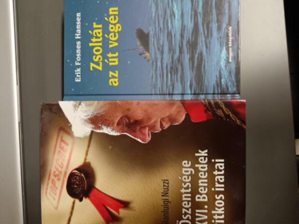 2db knyv :Zsoltr az t vgn+Benedek titkos iratai