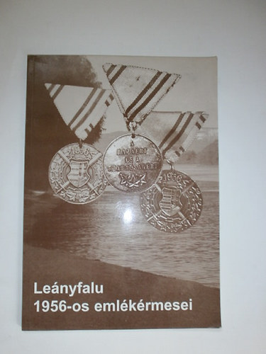 Bodoky Tam�s szerk. - LE�NYFALU 1956-os eml�k�rmesei